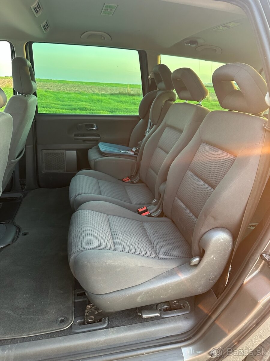 Volkswagen Sharan 1.9 TDI,Highline, 4x4, 85kW, 6/2010 - 12