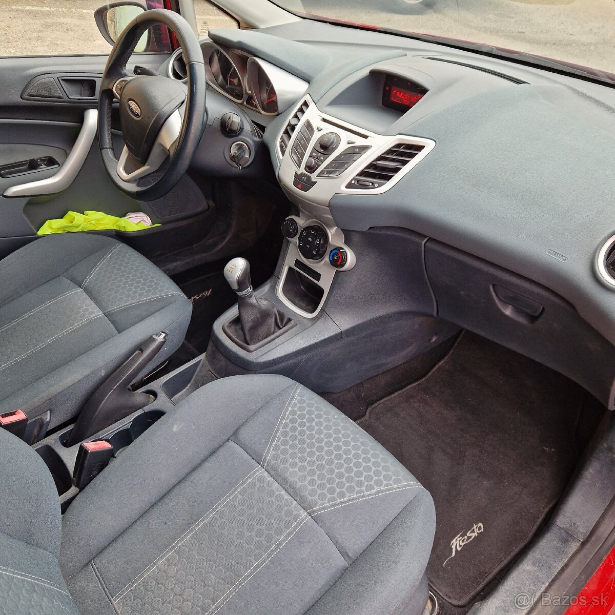 Ford fiesta 1.25i len 89tis.km - 12