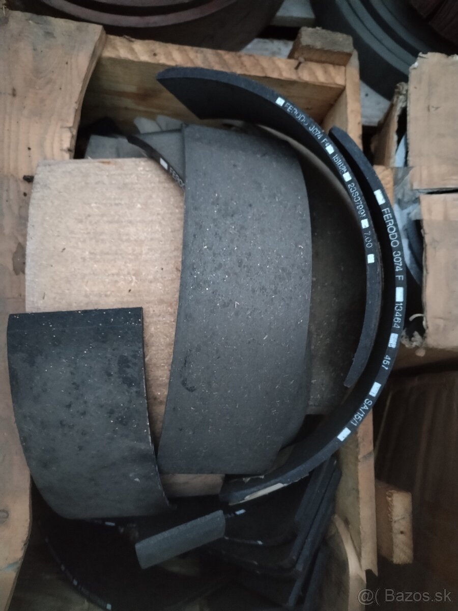 Spojka,lamela,pakne, brzdové obloženia - 12