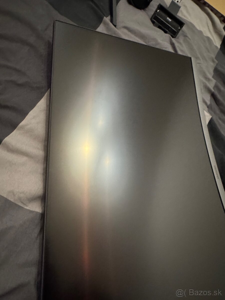 monitor Samsung C27RG50F QR 27”. - 12