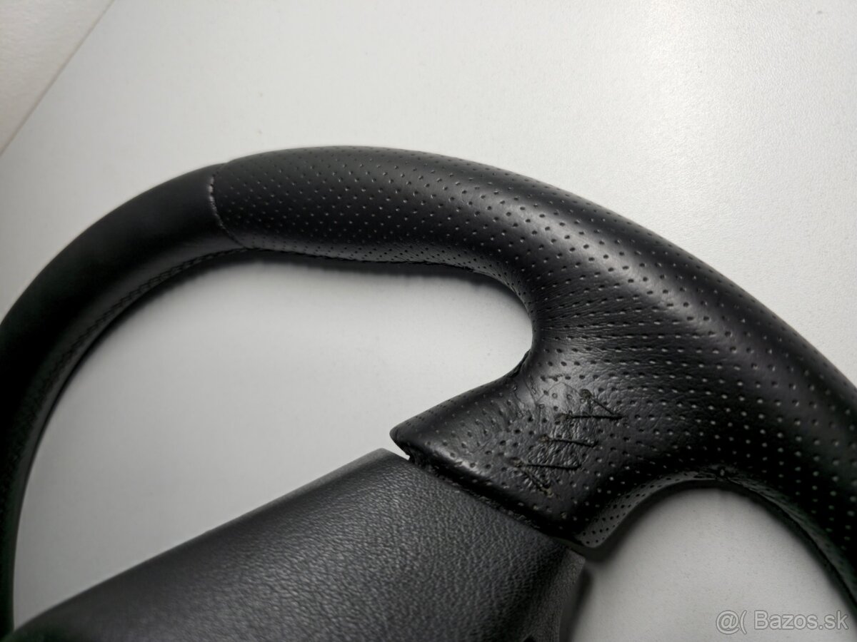 Kožený volant momo impreza forester wrx sti - 12
