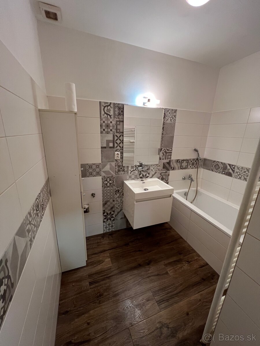 Predáme jednoizbový byt Dolný Kubín - 12