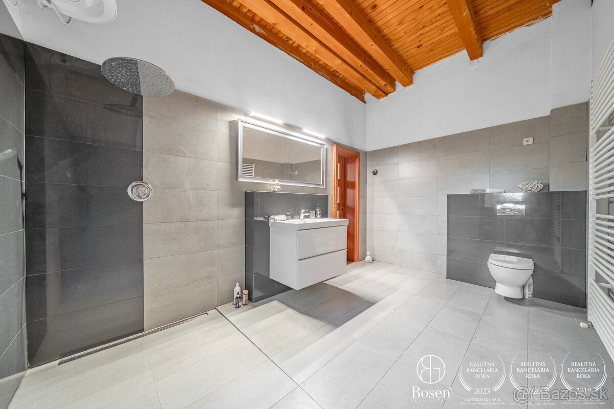 BOSEN | Jedinečné vidiecke sídlo, RD, stajňa, 30 000 m² poze - 12