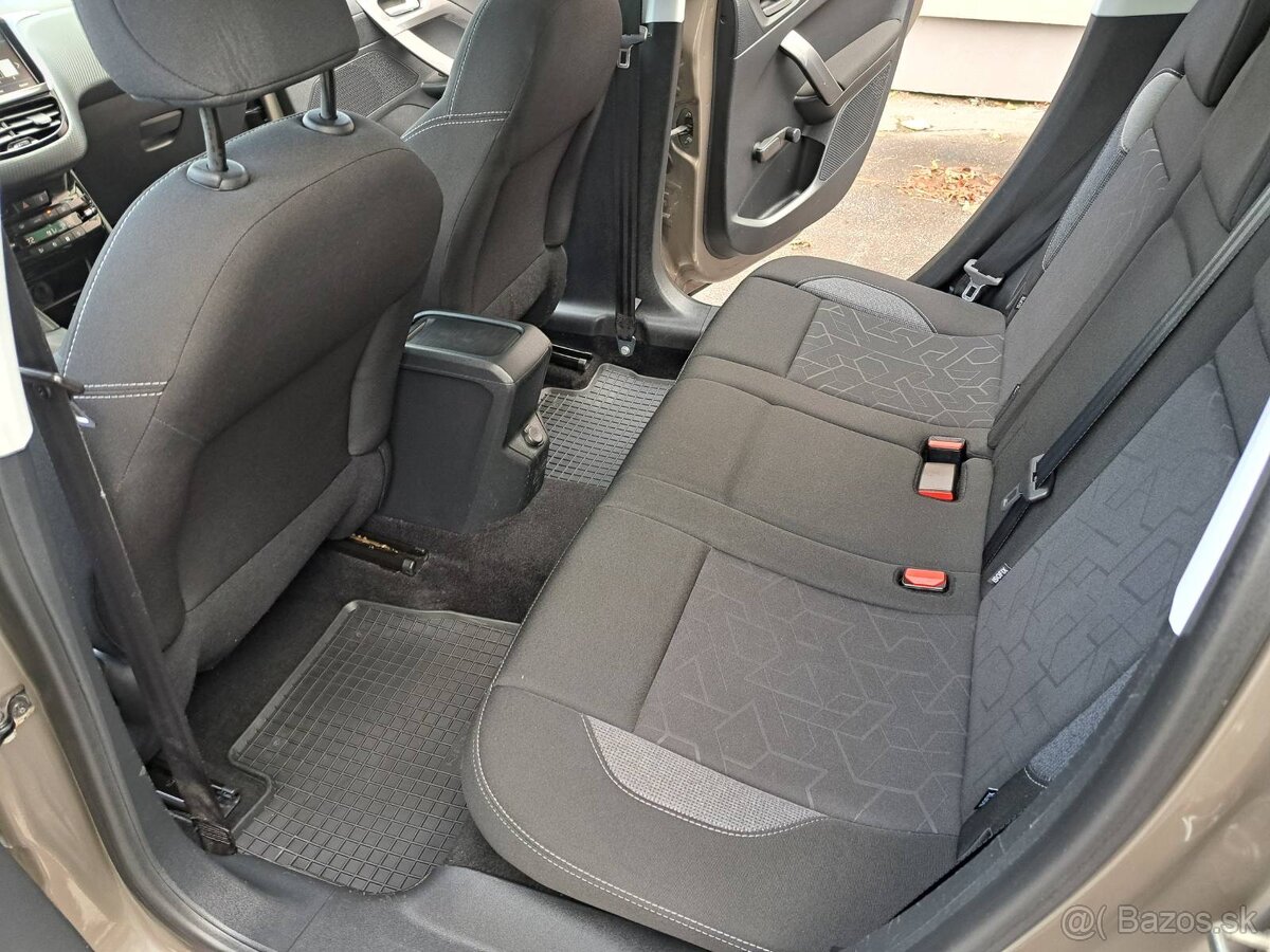 Peugeot 2008 1.2 PureTech 110 SS Allure - 12