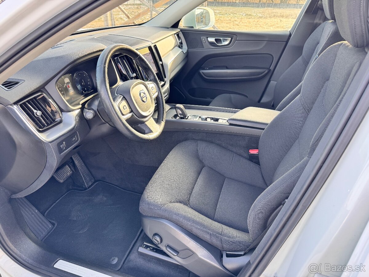 Volvo XC60 B4, A/T, monument, 2021, 133.500 km, LED - 12