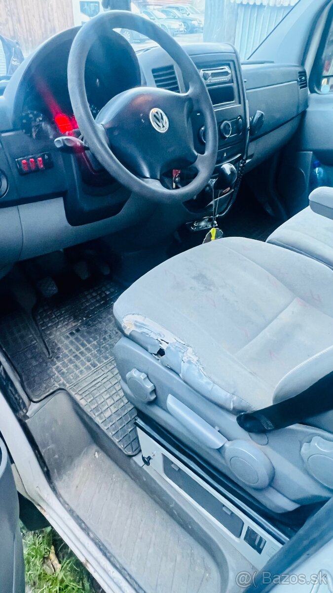 Predám odťahovku VW Crafter 2,5 - 12