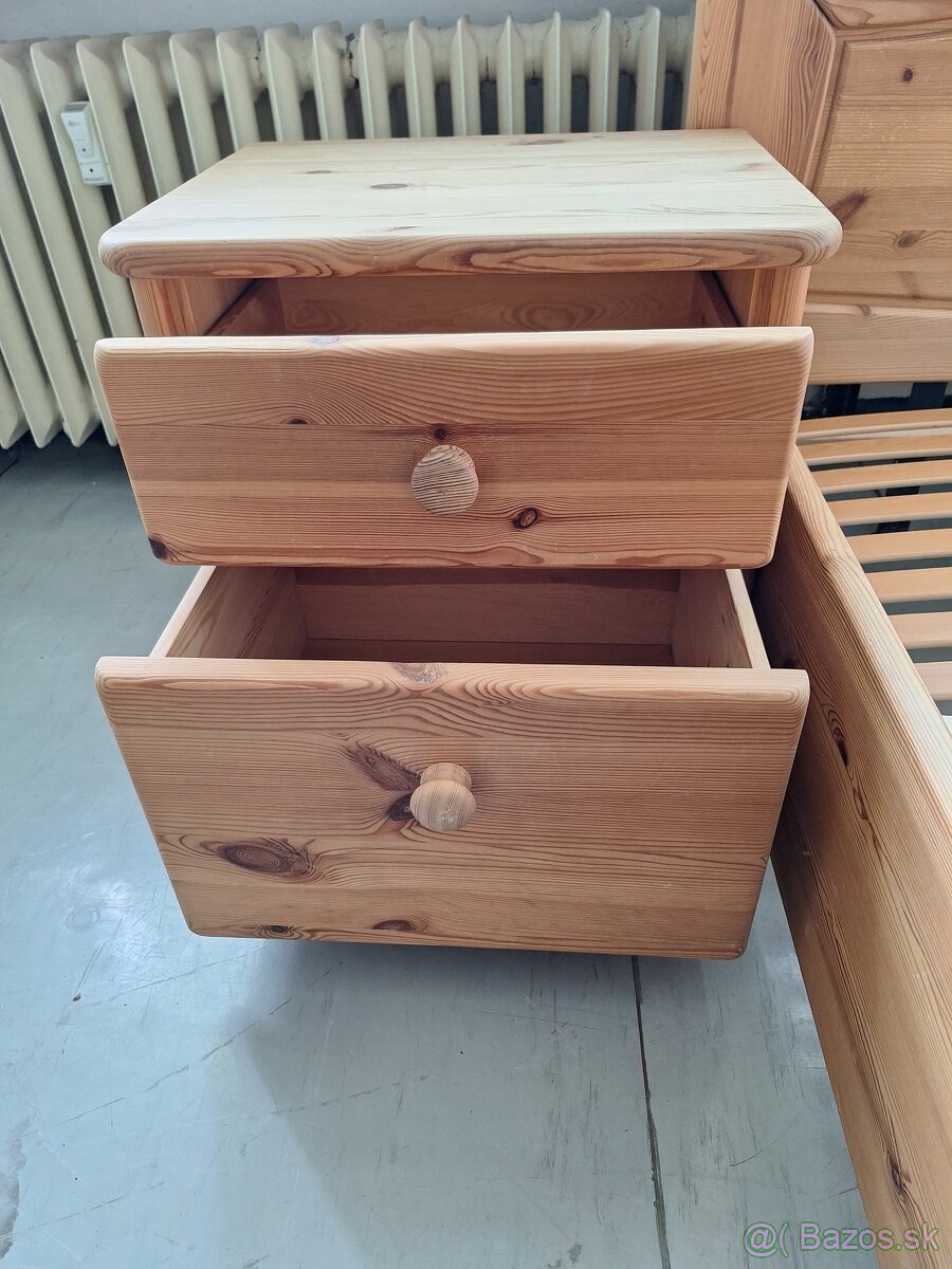 CELODREVENÁ SPÁLNA - 12