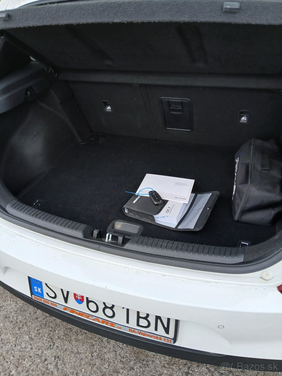 Hyundai i30 1.4 T-gdi - 12