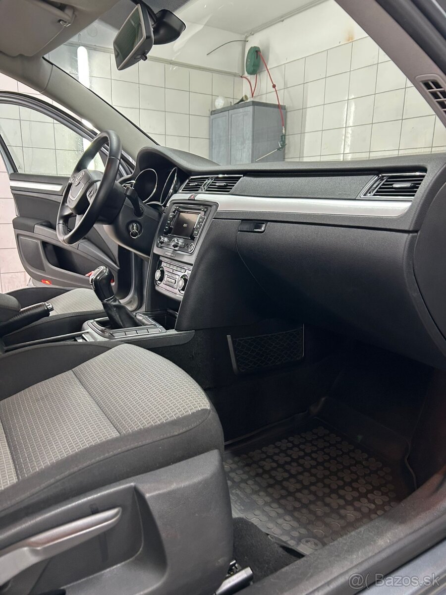 Škoda Superb 2.0 TDI 103kw - 12