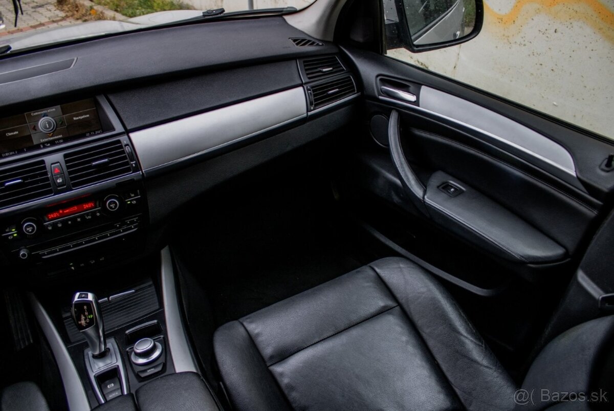BMW X5 e70 xDrive30d - 12