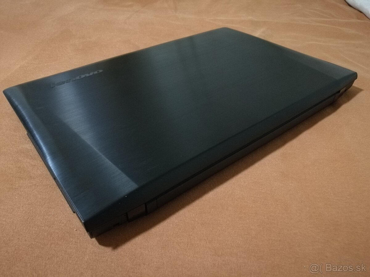 Lenovo Y500. i7-4-jadro. 15,6 FHD. 16 GB RAM. 256 GB SSD+1TB - 12