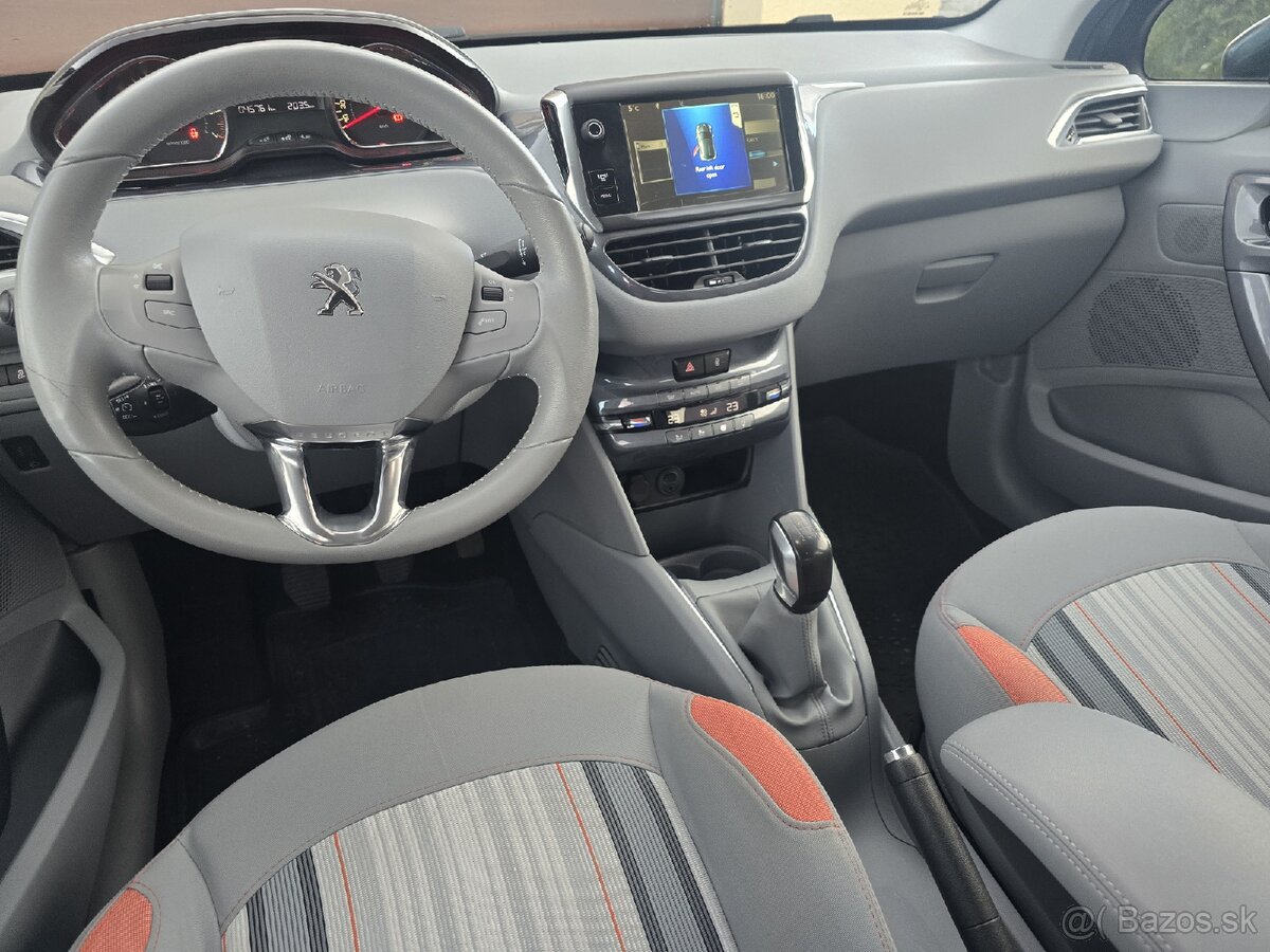 Predám Peugeot 208 1.2 benzín 45000km - 12