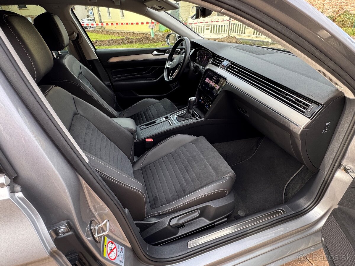 Volkswagen Passat Variant model 2021 - 12