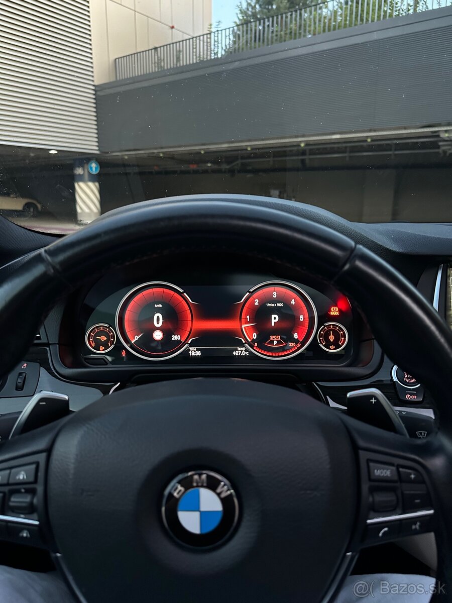 BMW 530d xDrive Luxury Line (F10) – Top výbava - 12