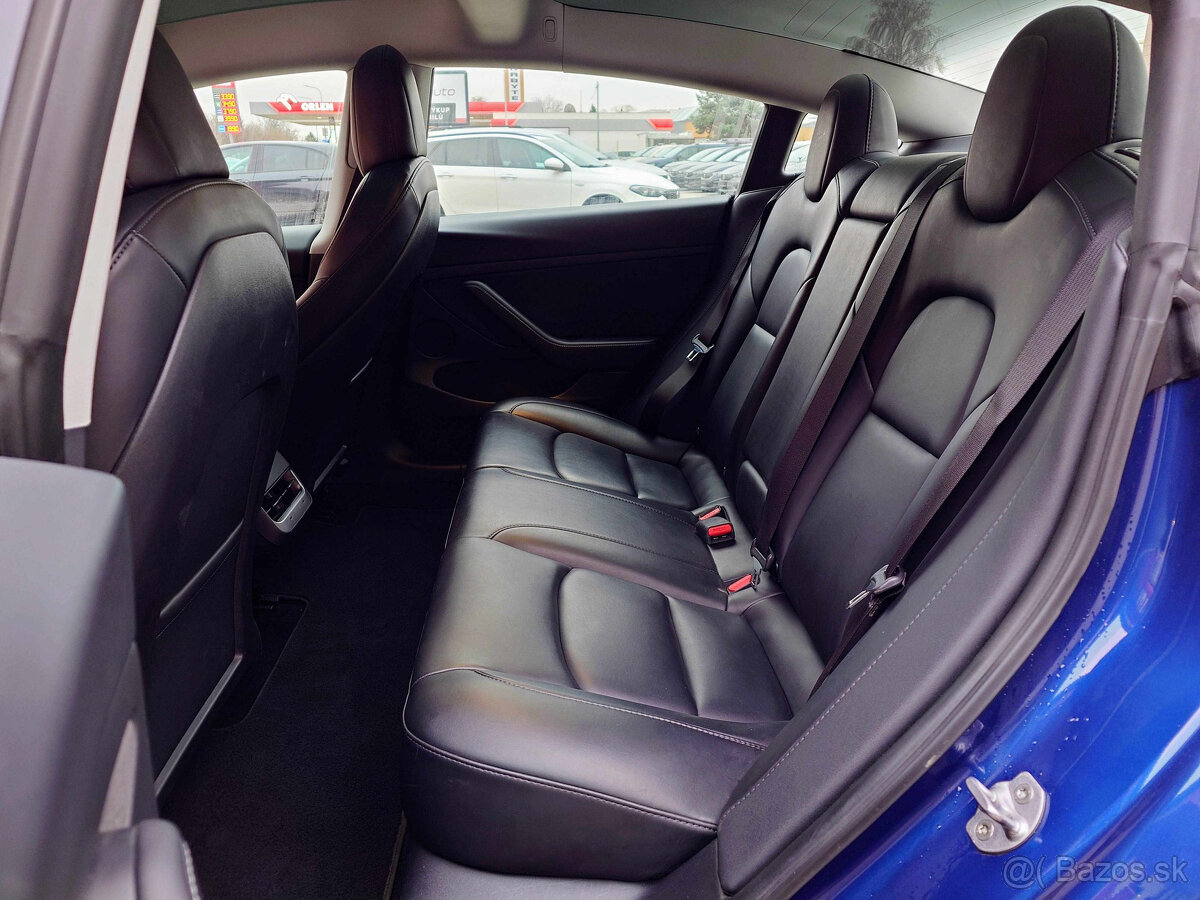 Tesla Model 3 2021 Long Range Dual Motor 366 kW - 12