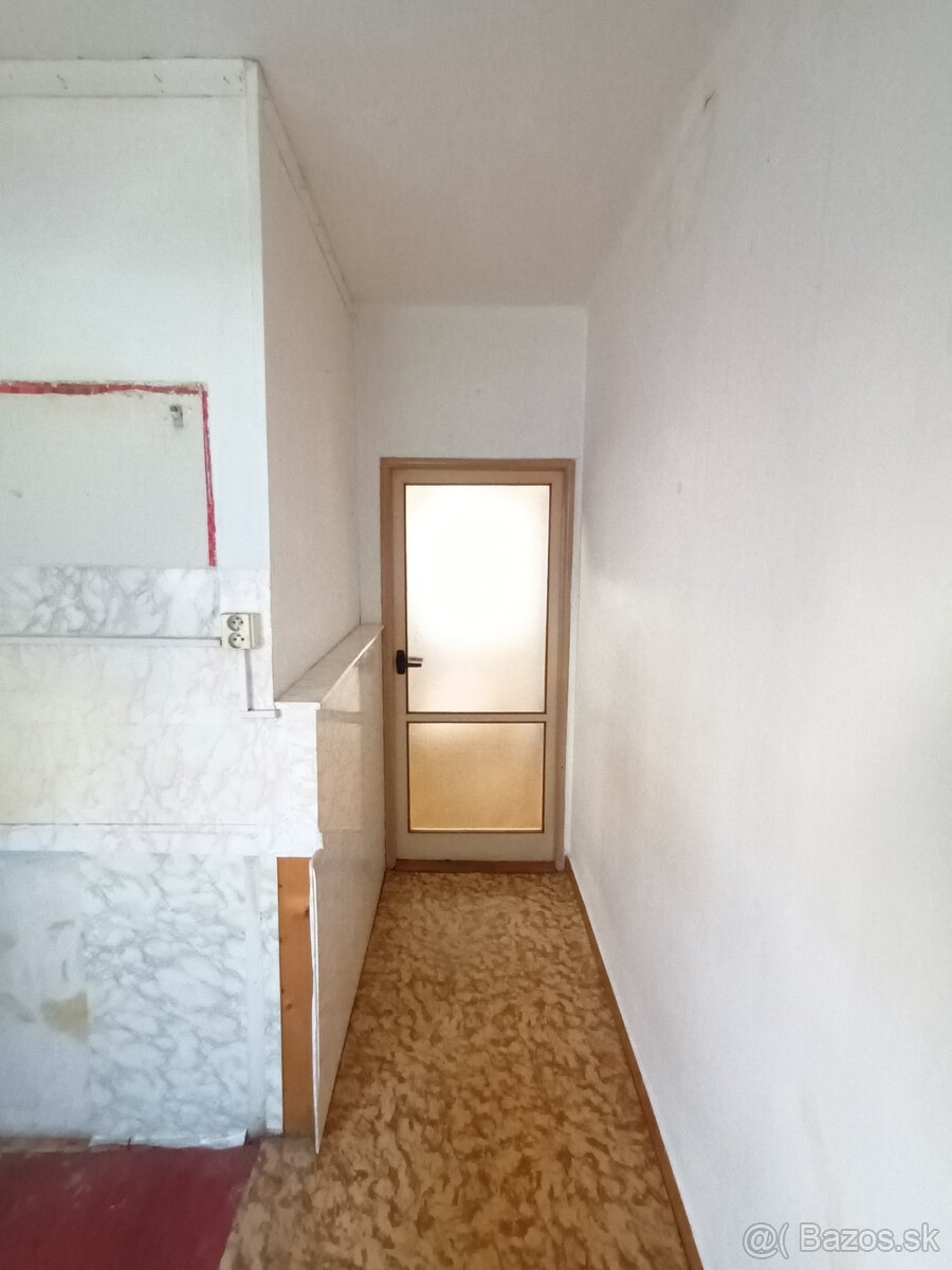 Na predaj: 3-izbový tehlový byt – Komárno - 12