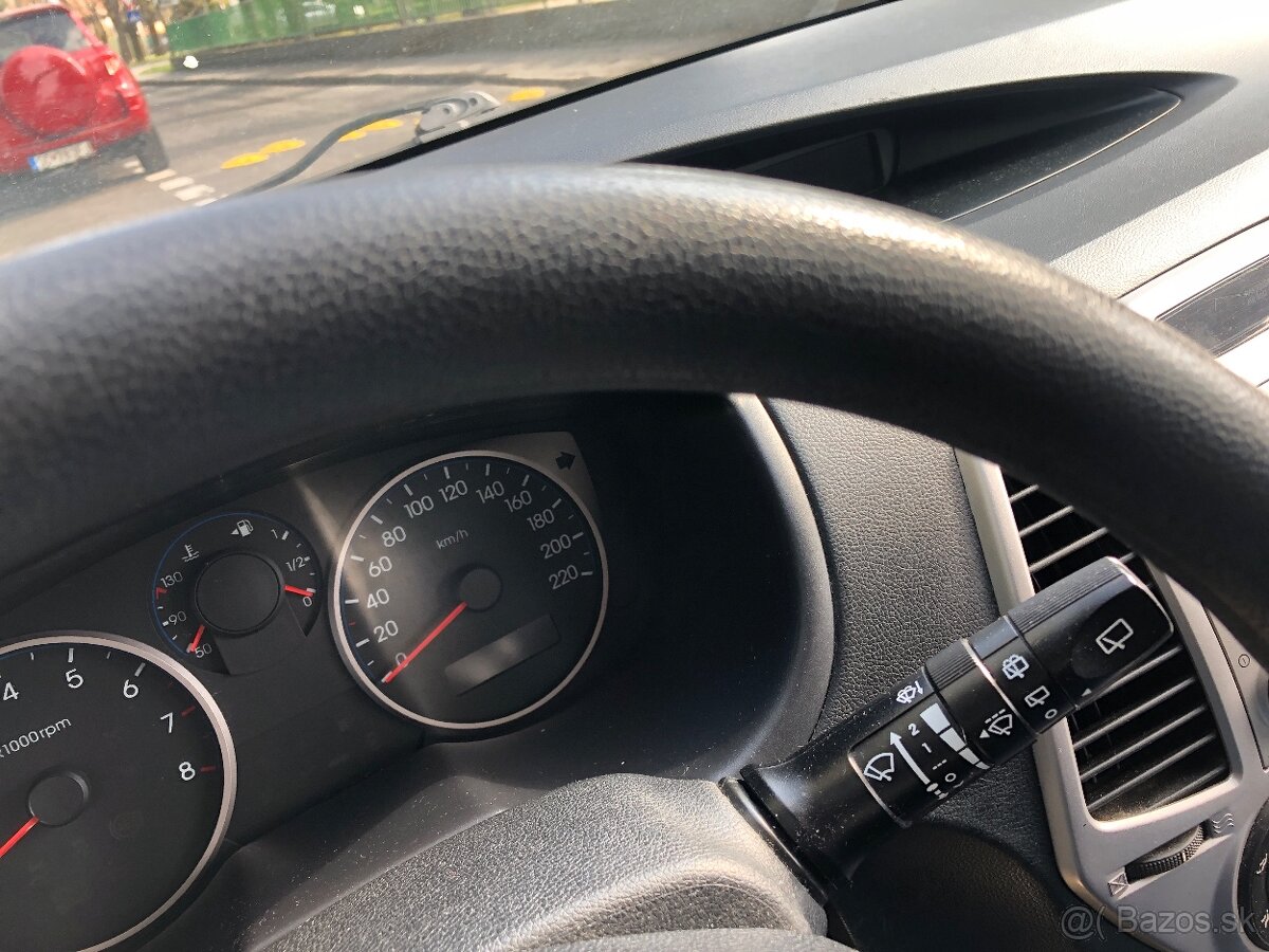 Hyudai i 20 2012 - 12