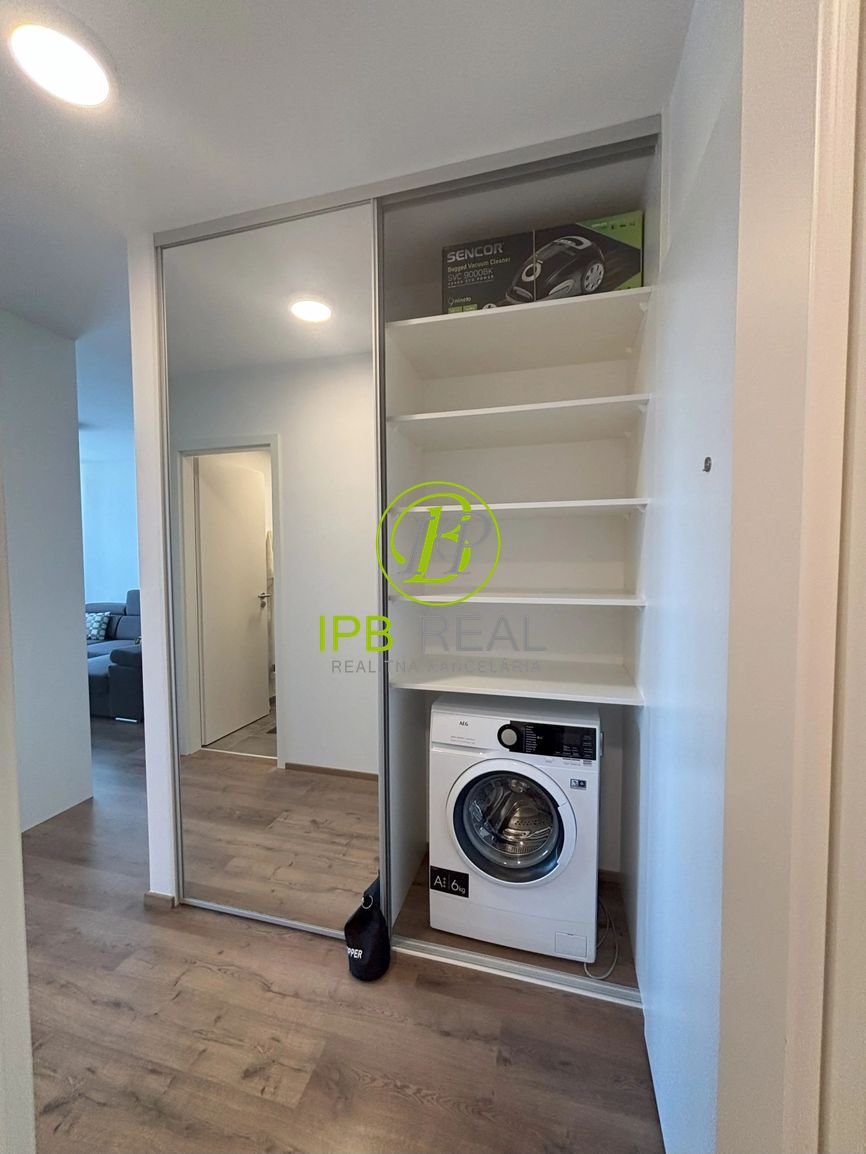 Nový neobývaný 2-izb. byt s parkovaním na Bytstrickej ul. v - 12