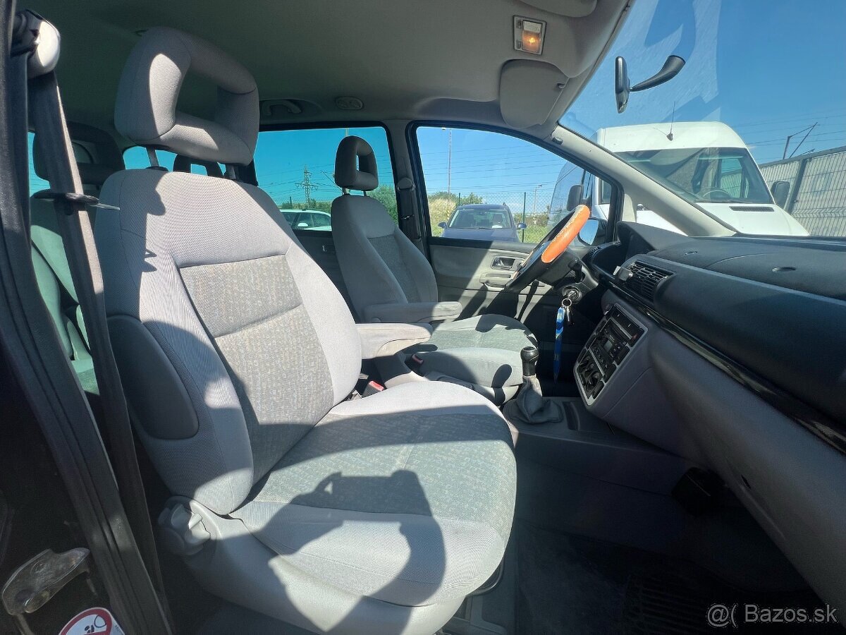 Ford Galaxy 1.9TDI diesel, 66kW, MT/6, rok:01.2004. - 12