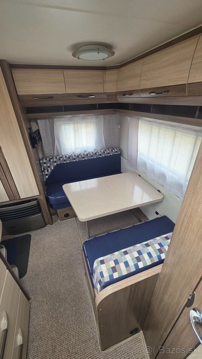 Obytny prives Hobby 440 SF - De luxe - 2017, predstan - 12