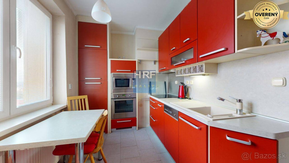 Na prenájom 3-izbový byt na M. Nešpora v Holíči. - 12