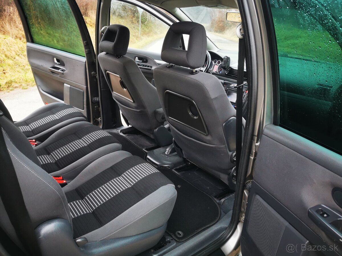 VW SHARAN 2.0TDI 103KW 140PS UNITED NAVI ŤAŽNÉ R17 MOD 2010 - 12