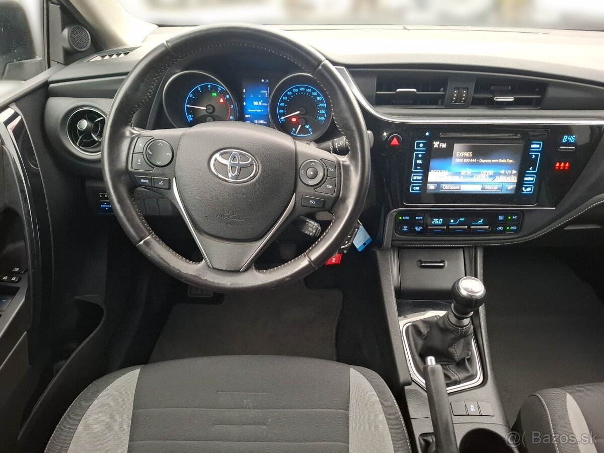 Toyota Auris ACTIVE TREND 1.6 VALVEMATIC 6M/T - 12