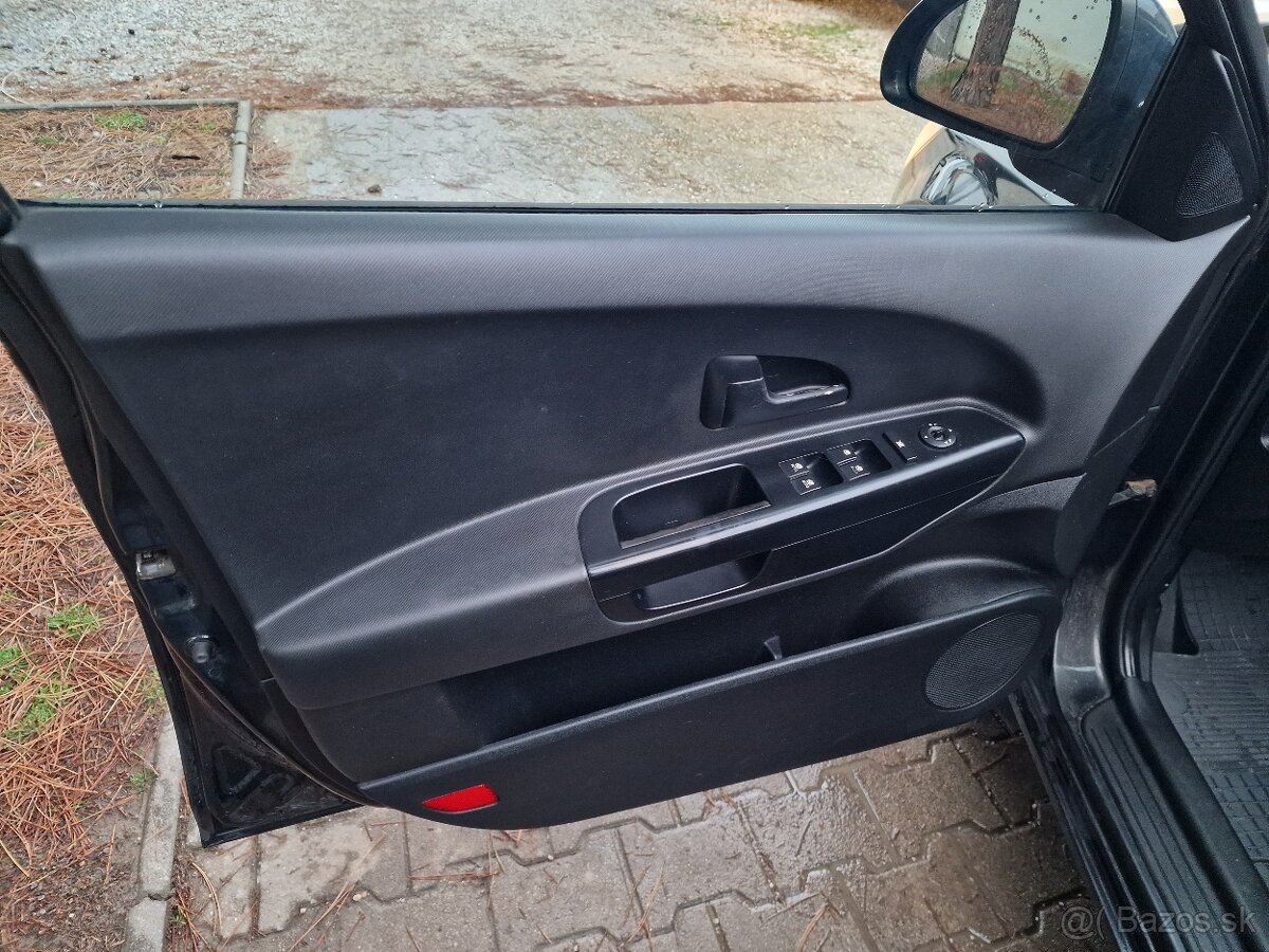 Kia Ceed 1.4 CVVT 105K M5 (benzín) kup. v SR - 12