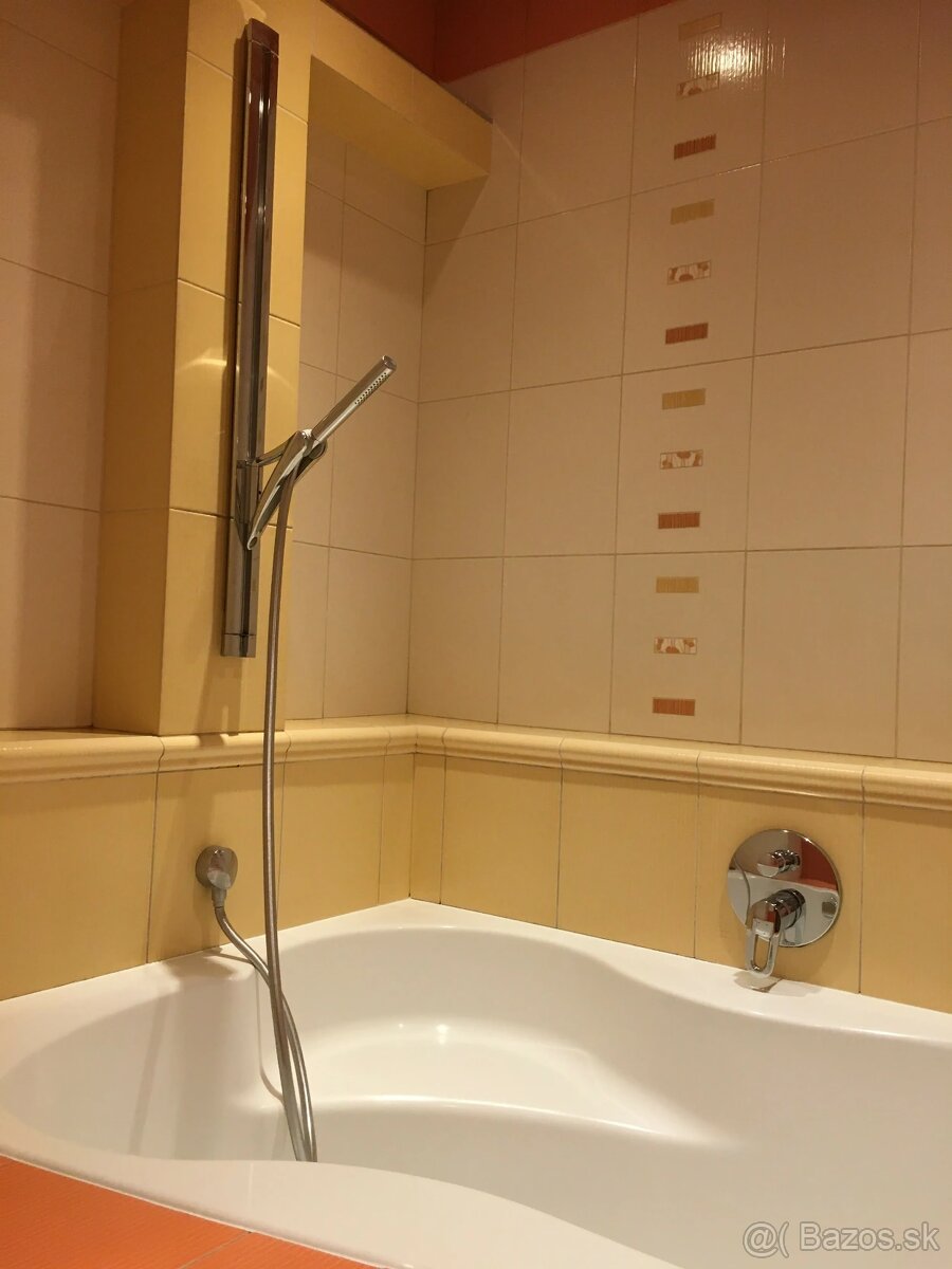 PRENÁJOM – priestranný 2iz byt v BA III – Nové mesto - 12