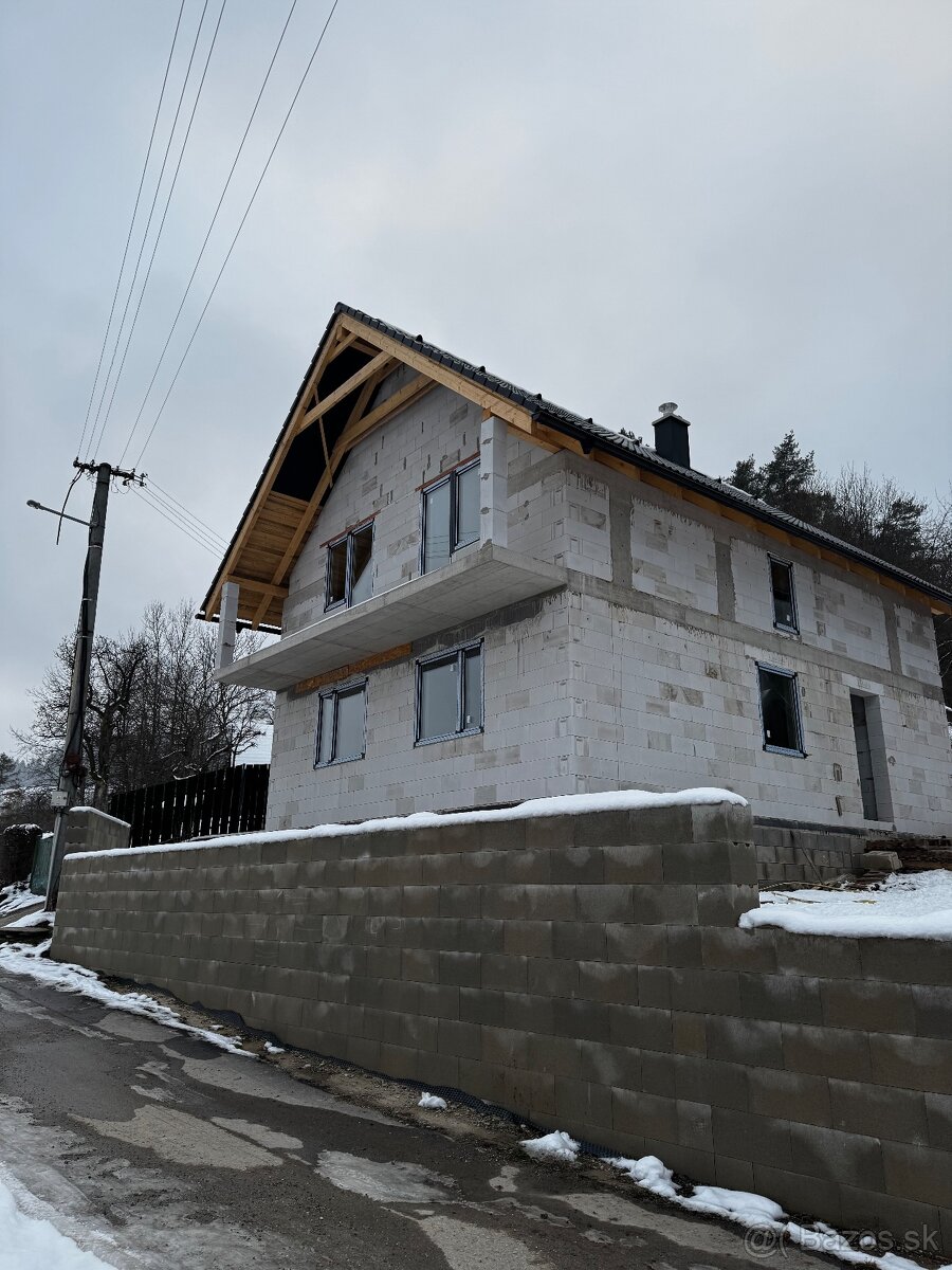 Montáž plastových, hlinikových okien a dverí. - 12