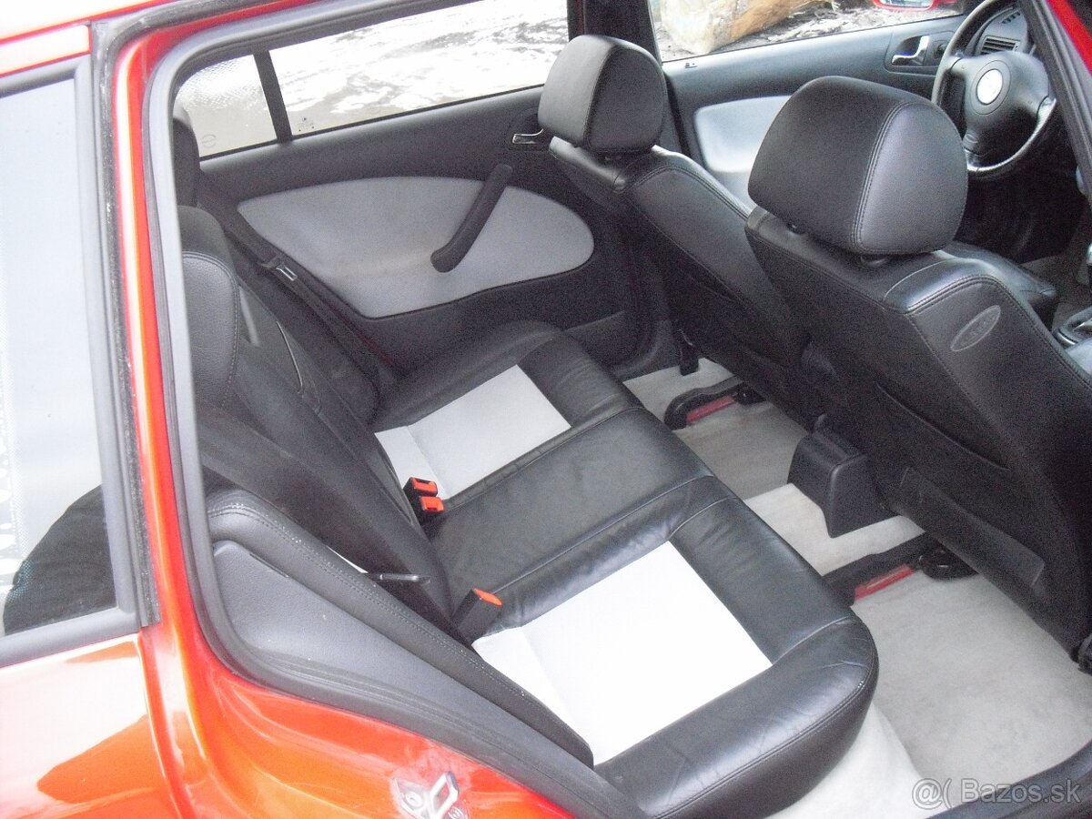 Skoda Octavia RS1 Kombi - 12