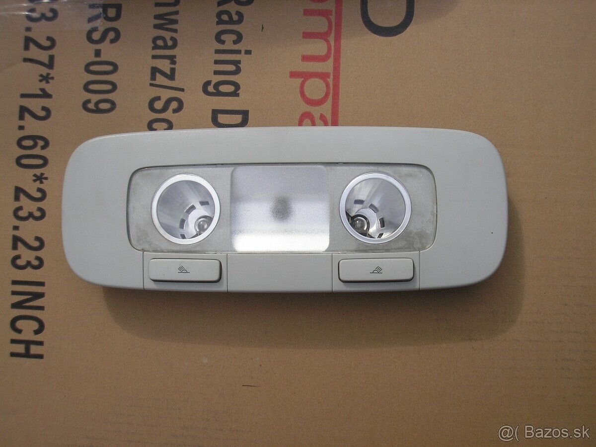 Passat B7 výrezy z karoserie - 12