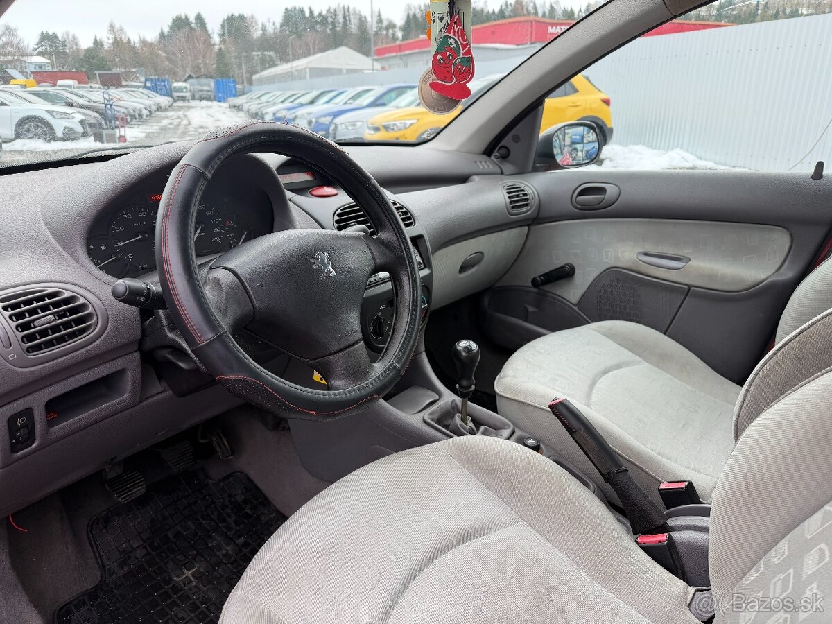 Peugeot 206 1.1 XR Présence - 12