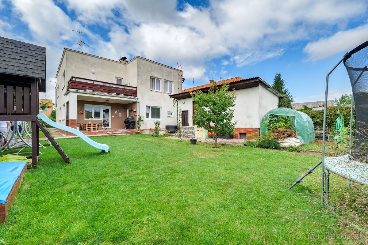 DVOJGENERAČNÝ DOM V ČANI - 12