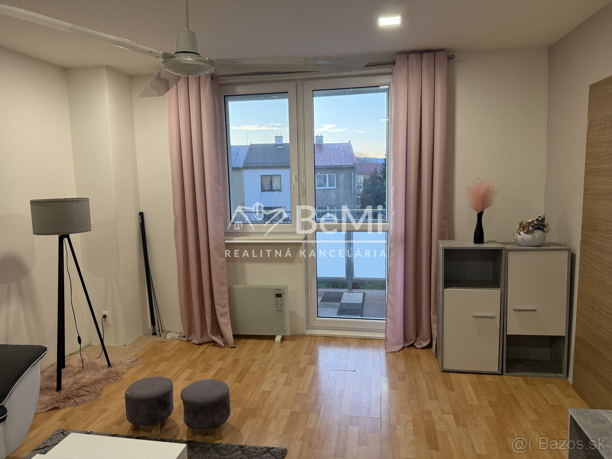 2.5 izbový byt s logiou na Slovenskej ulici na predaj - 12