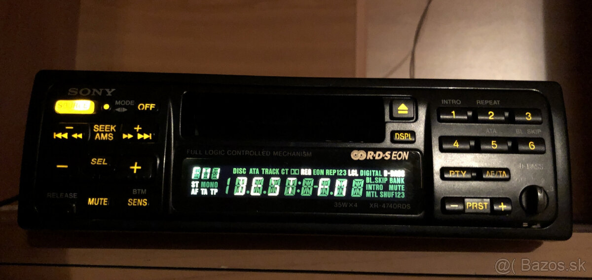 Sony XR - 4740 RDS - 12