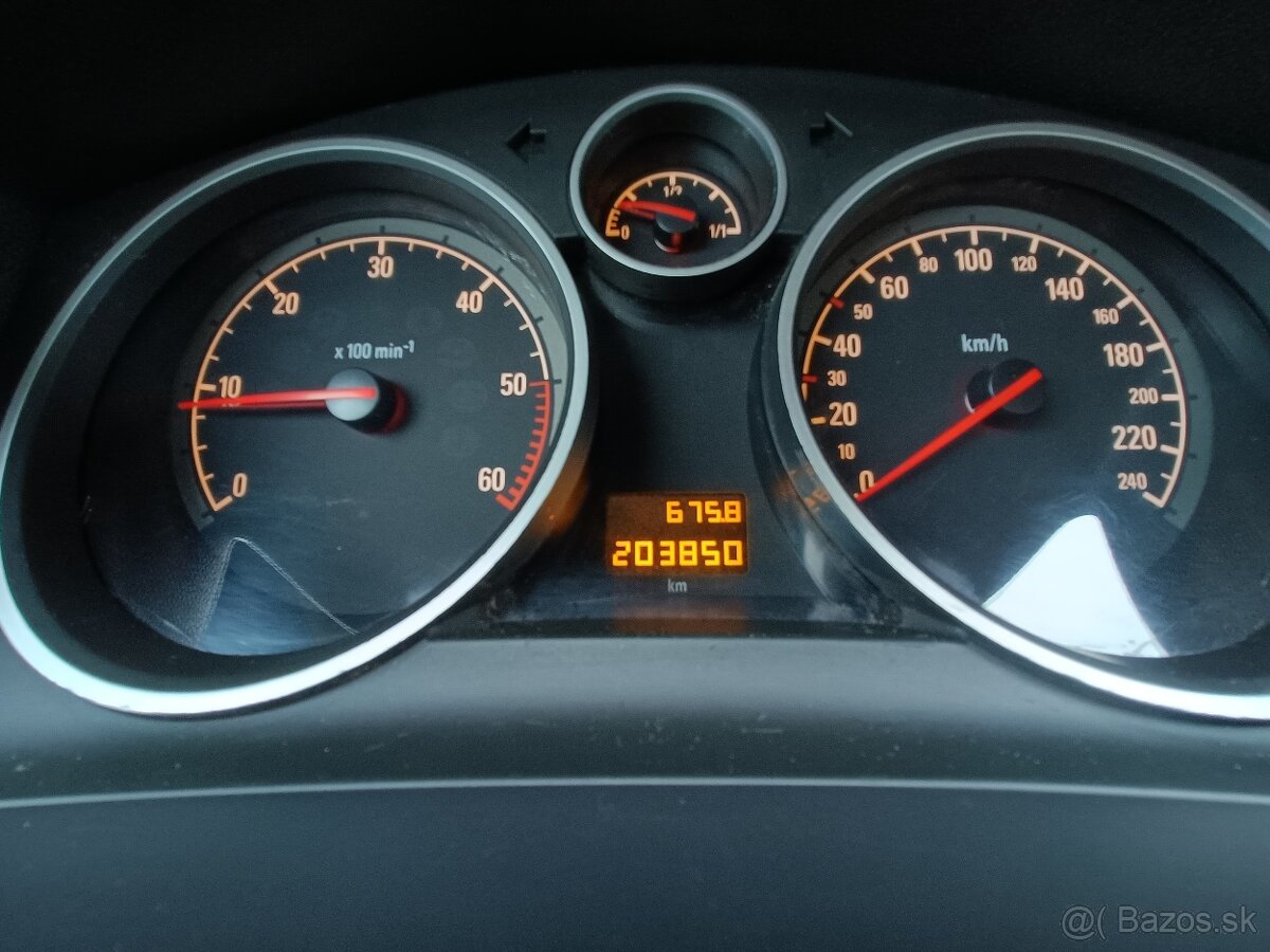 Opel Zafira 1.7 CDTI 92kW, 7-miest. - 12