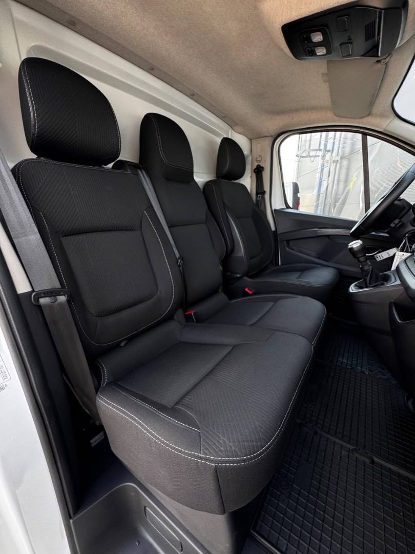 Renault Trafic LCV 2.0 BdCi 130 L1H1P1 Extra 4d. - 12