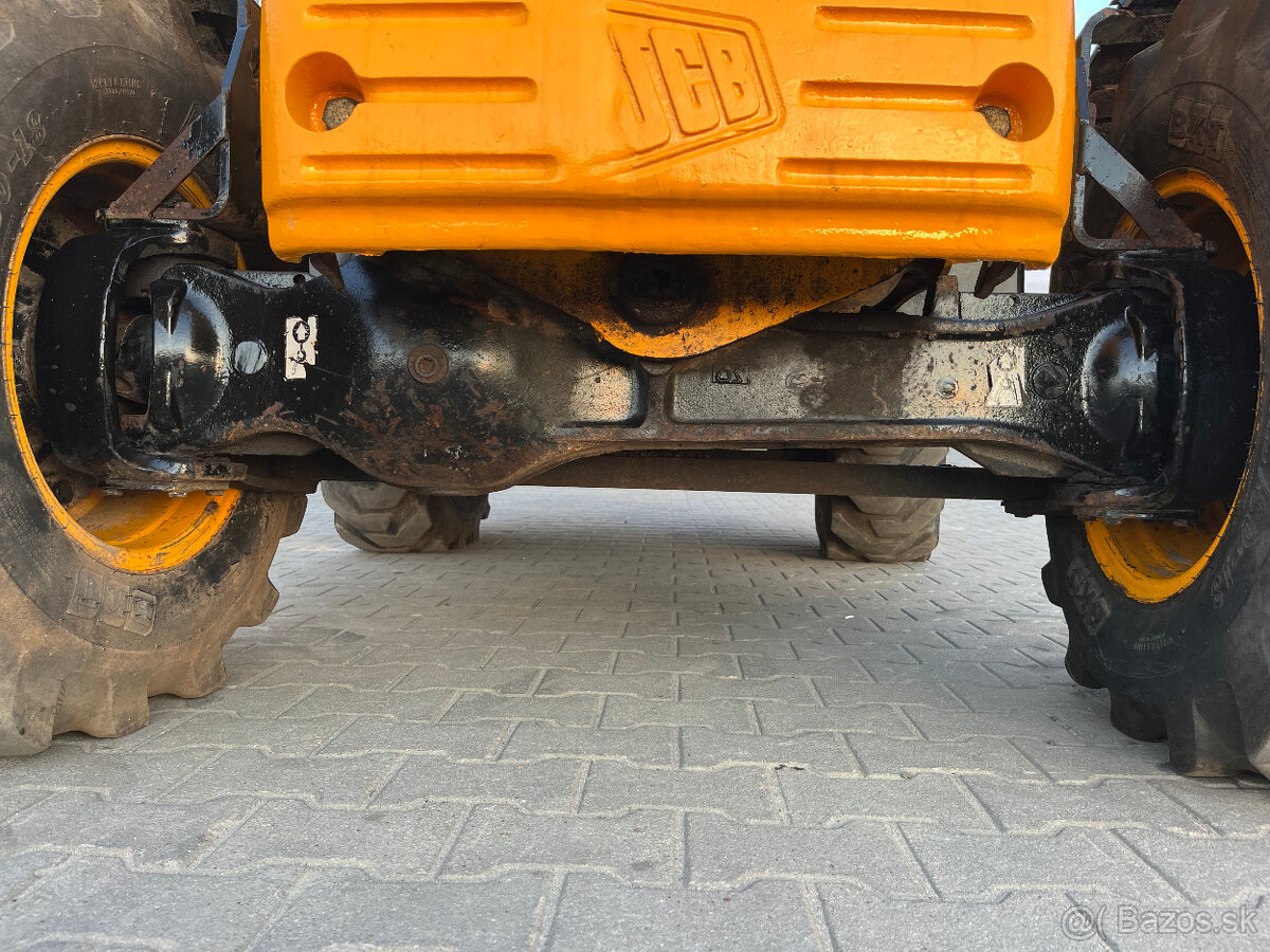 Rýpadlo-nakladač JCB 2CX Streetmaster, 3CX Compact - 12