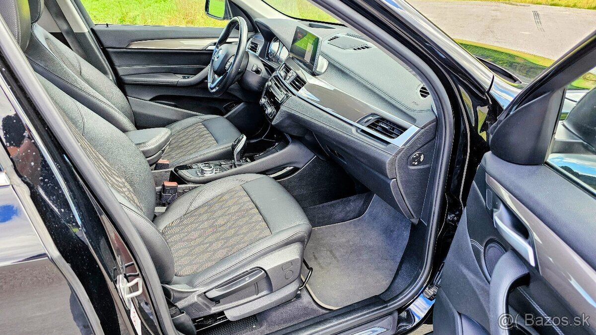 BMW X1 xDrive 20i A/T 141kW 4/2020 168000km TOP - 12