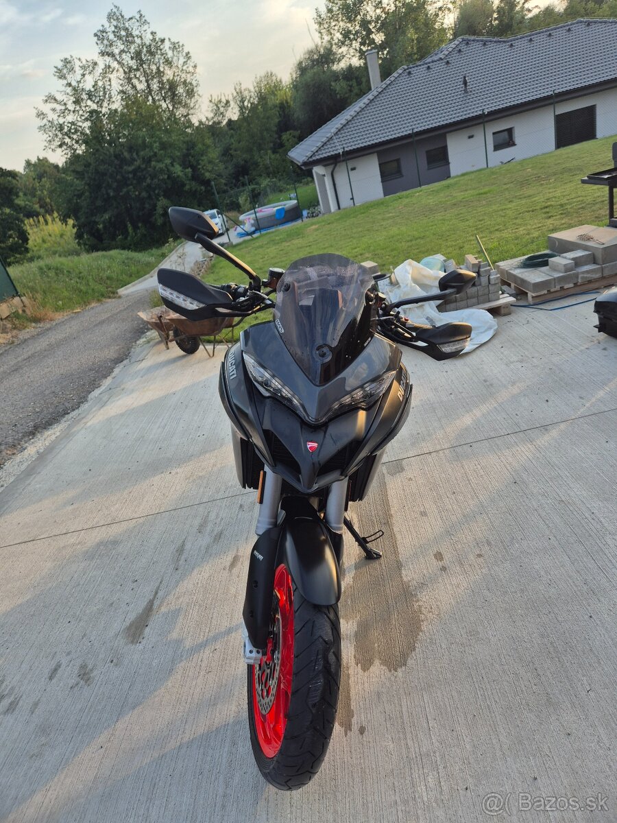 Ducati Multistrada V2s - 12