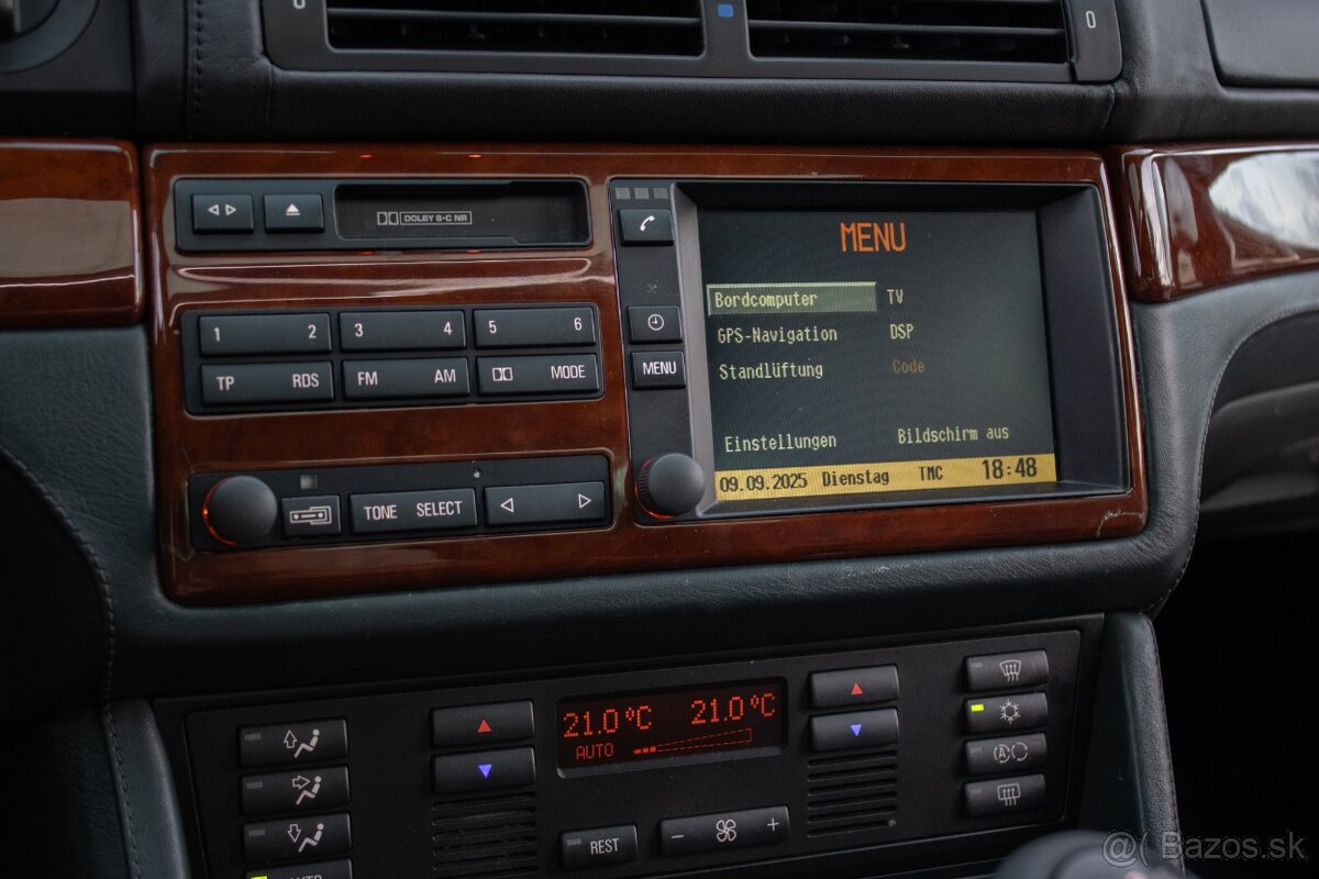 BMW M5 5.0 V8 Manual Individual - 12