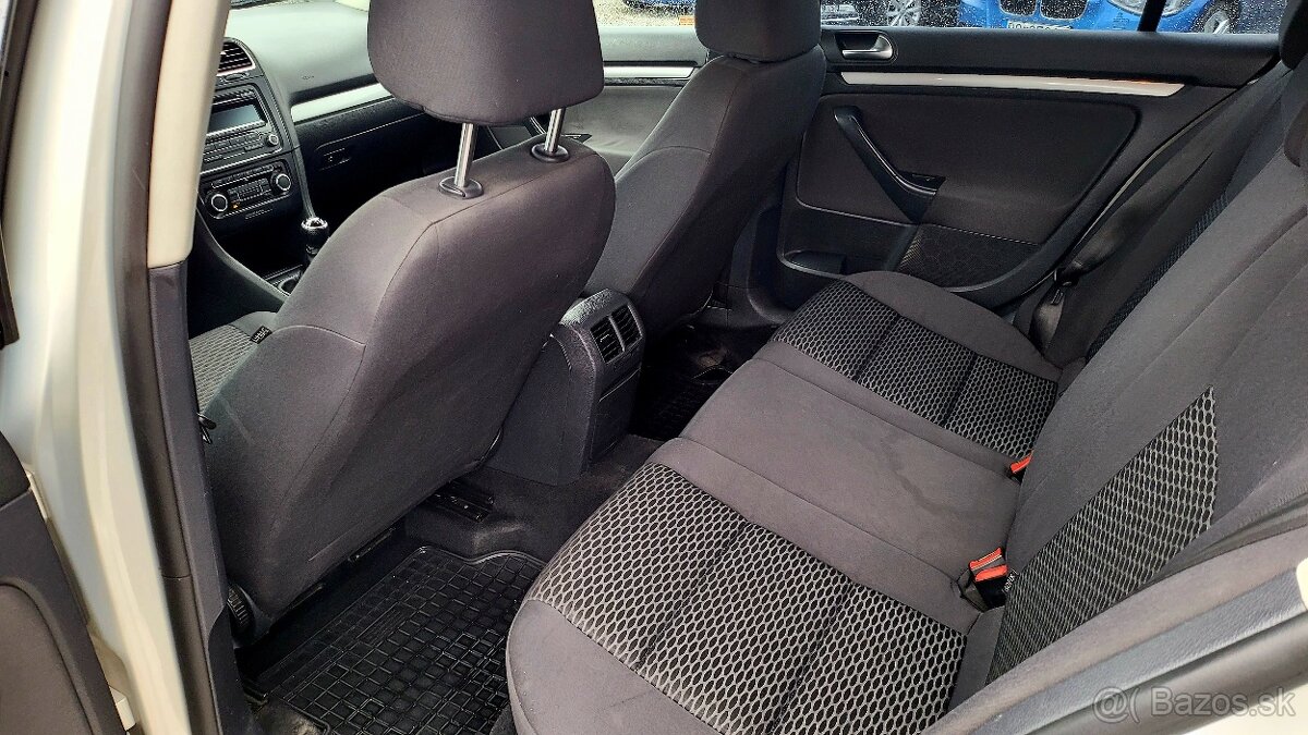 Volkswagen Golf 1,6 TDI CR -77 kw Comfortline - 12