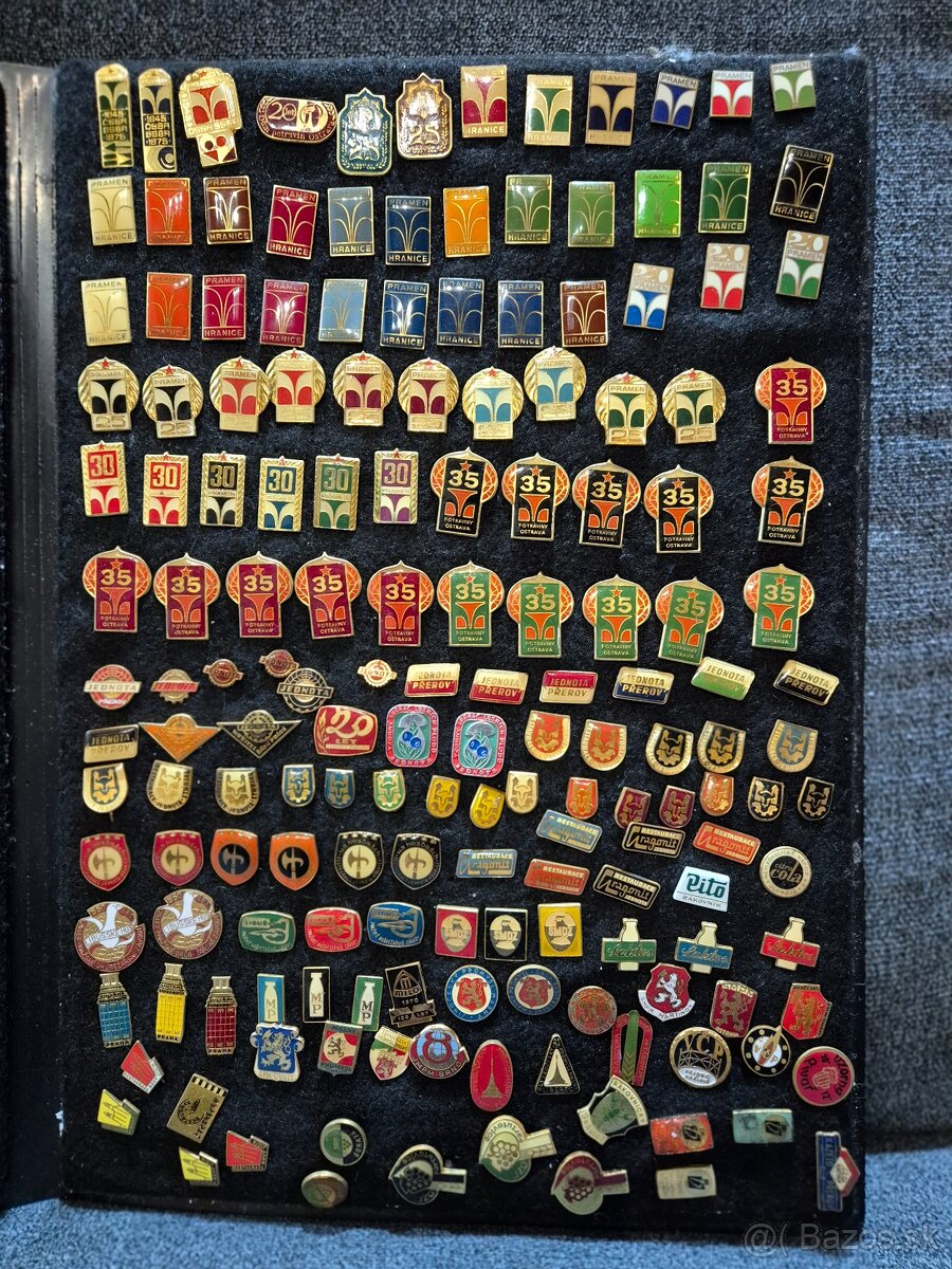 Sbierka odznakú a vyznamenání cca 2100ks - 12