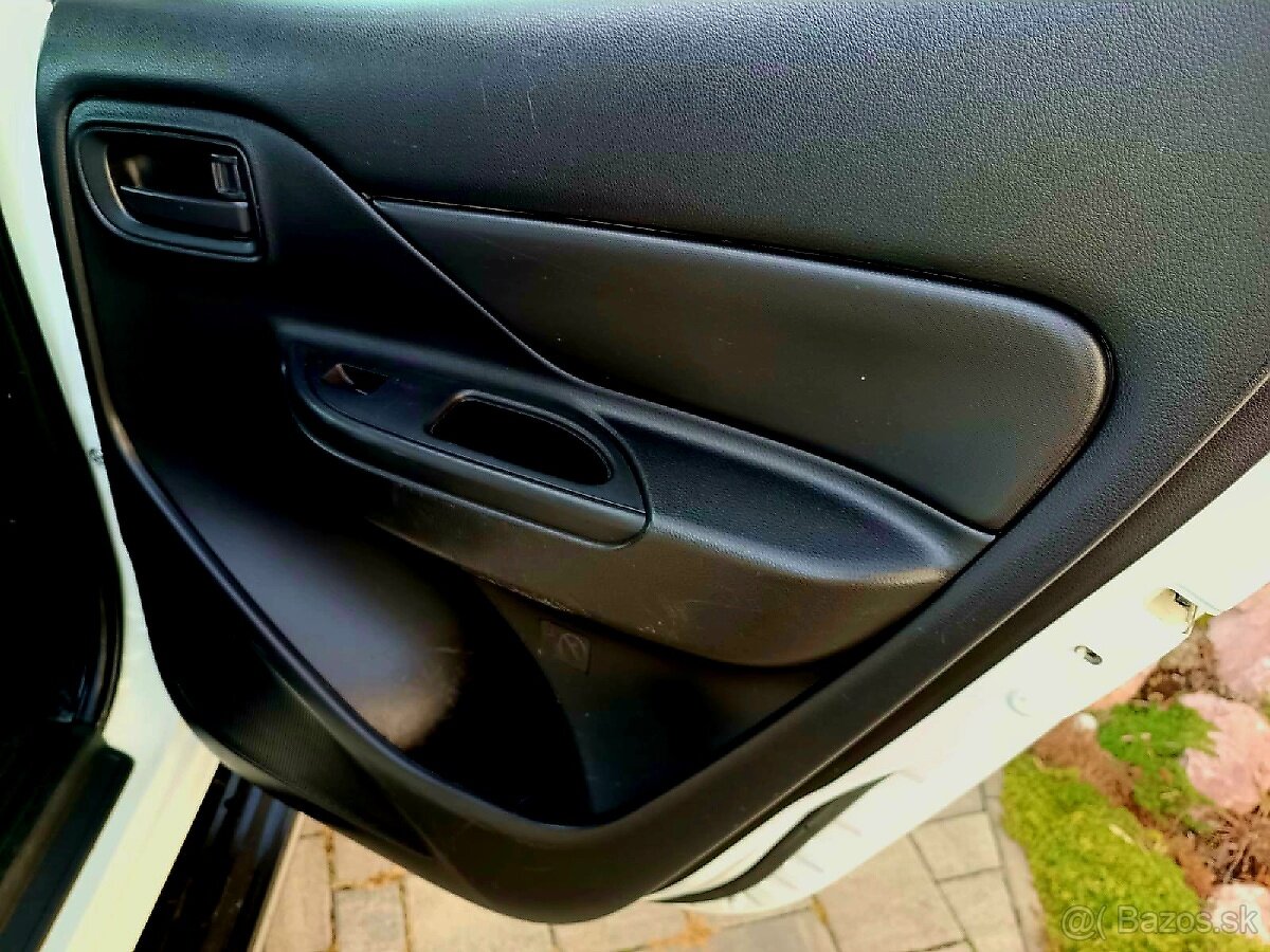 MITSUBISHI L200 - PREDAJ AJ NA SPLÁTKY - 12