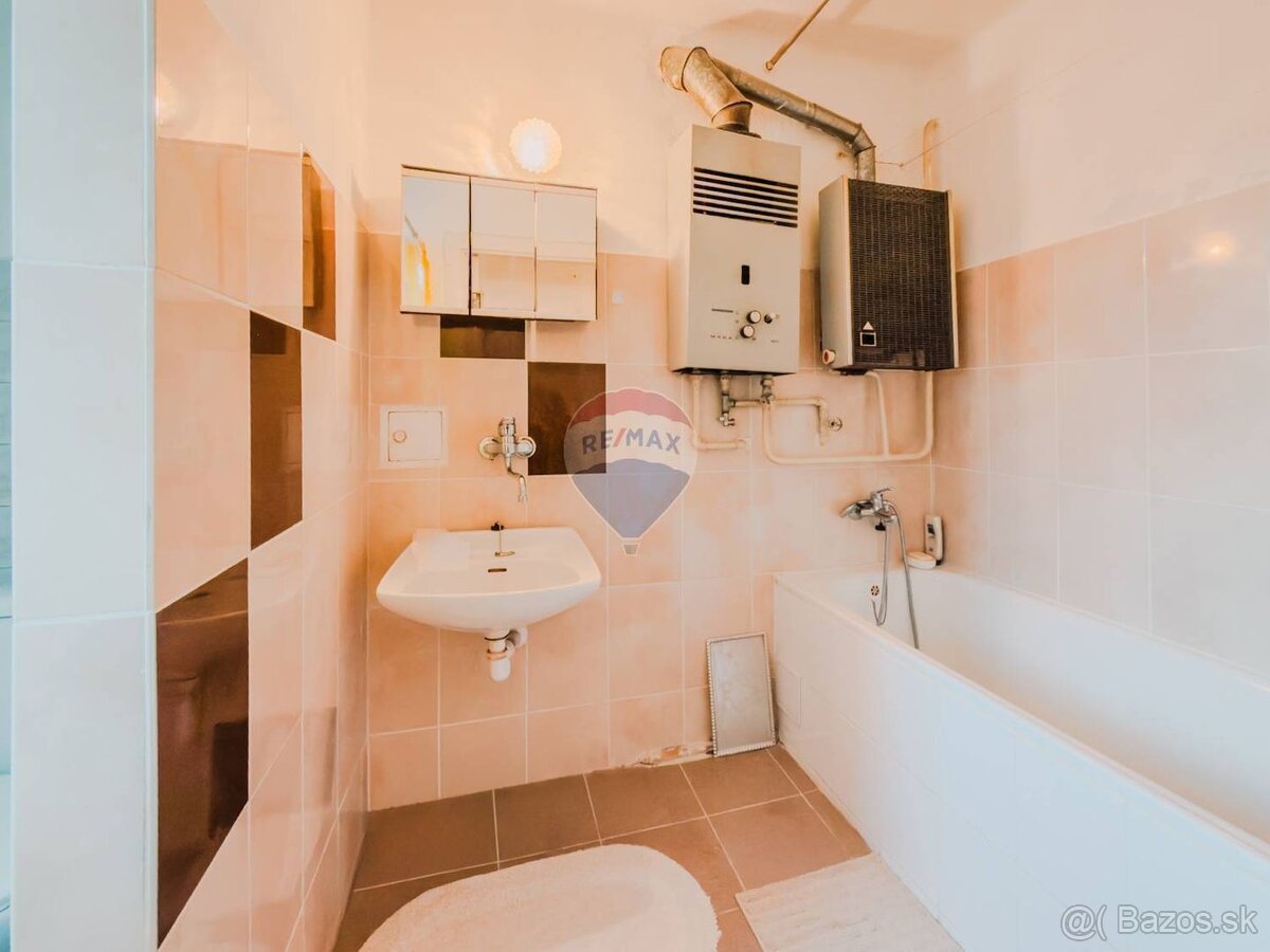 2 izbový byt v tehlovej bytovke | Rázusova | Lučenec - 12