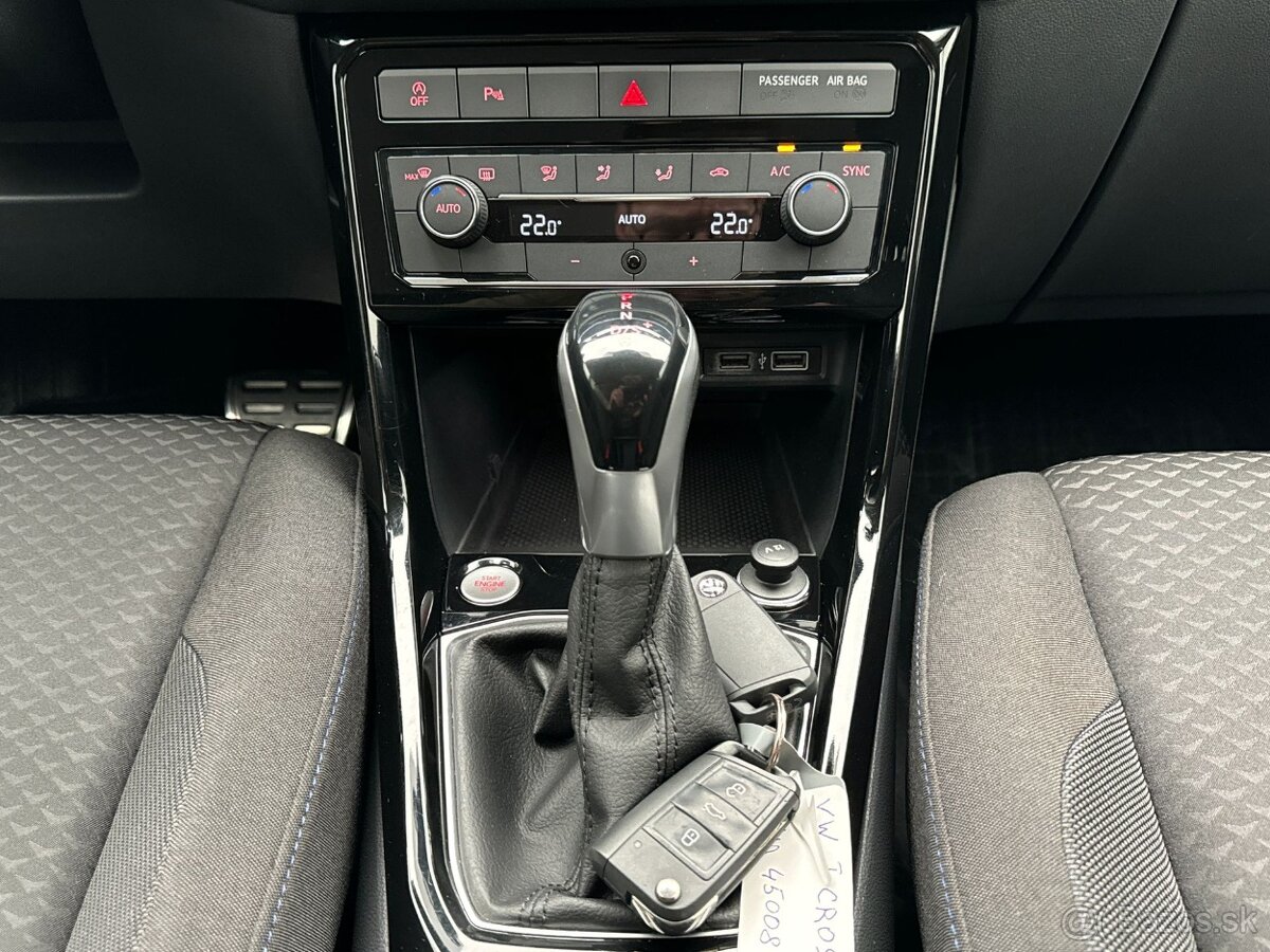 VW T-Cross DSG UNITED / ACC / KAMERA / VIRTUAL / DPH - 12