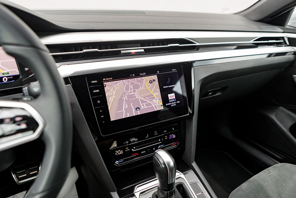 Volkswagen Arteon SB R-line 2.0TDI 147kW DSG7 4-Mot 10/2021 - 12