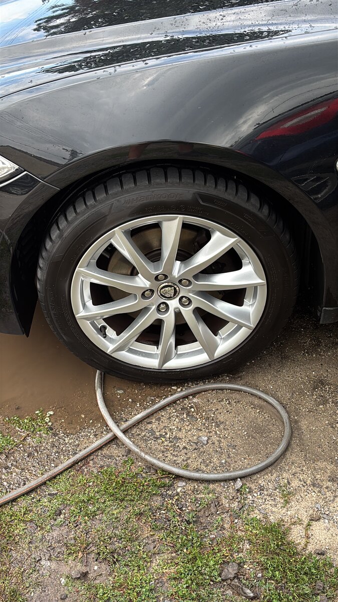 Jaguar XF 2.2D 190k – Luxury – 2012 – 202 000 km – 8 390 € - 12