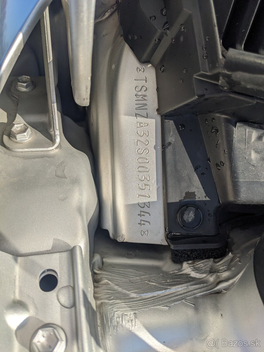 Suzuki Swift sport 1,6 benzín - 12